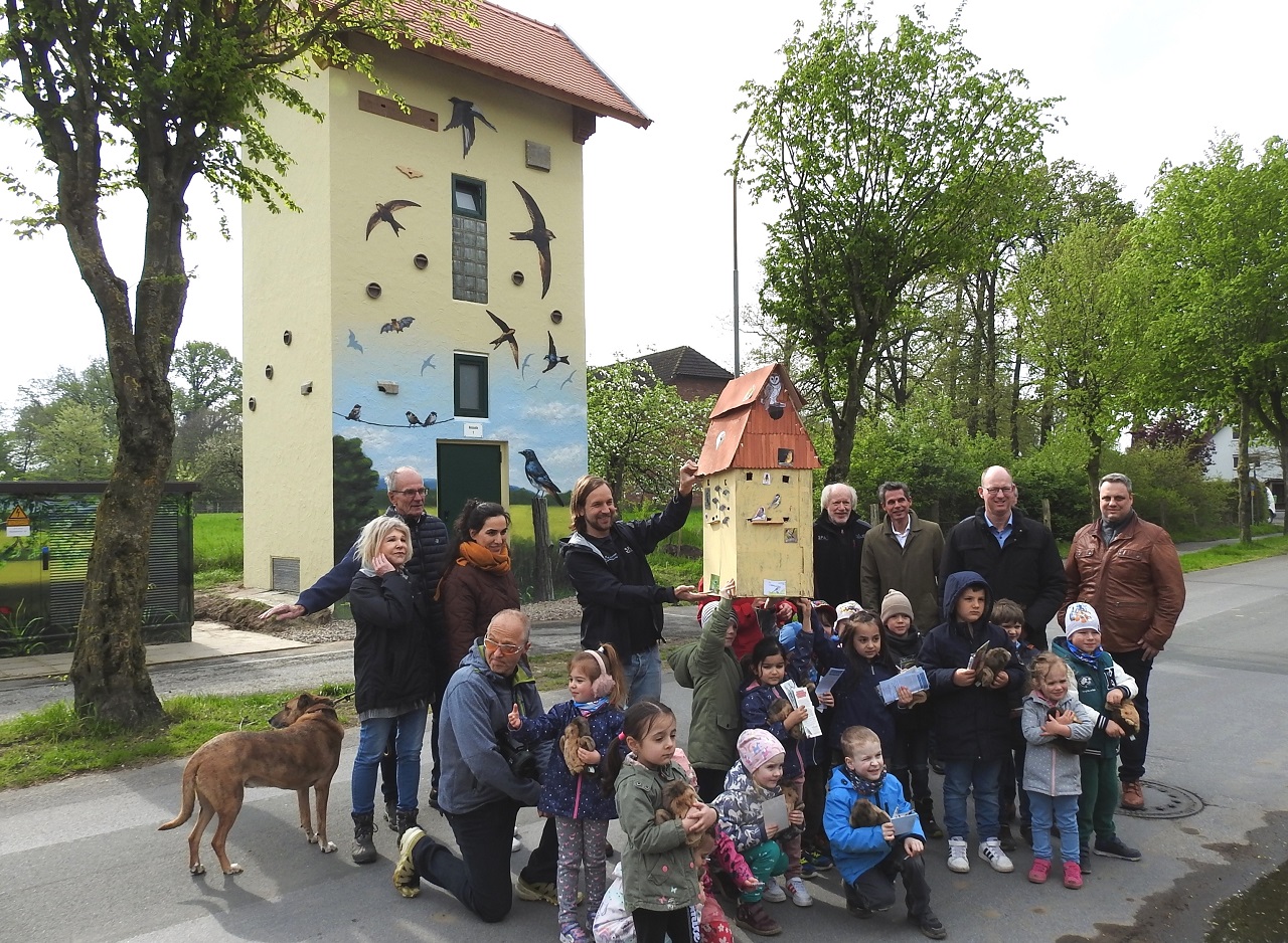 On the 15th of April 2024, in the Hesseln suburb of Halle, Nort - Bild 2